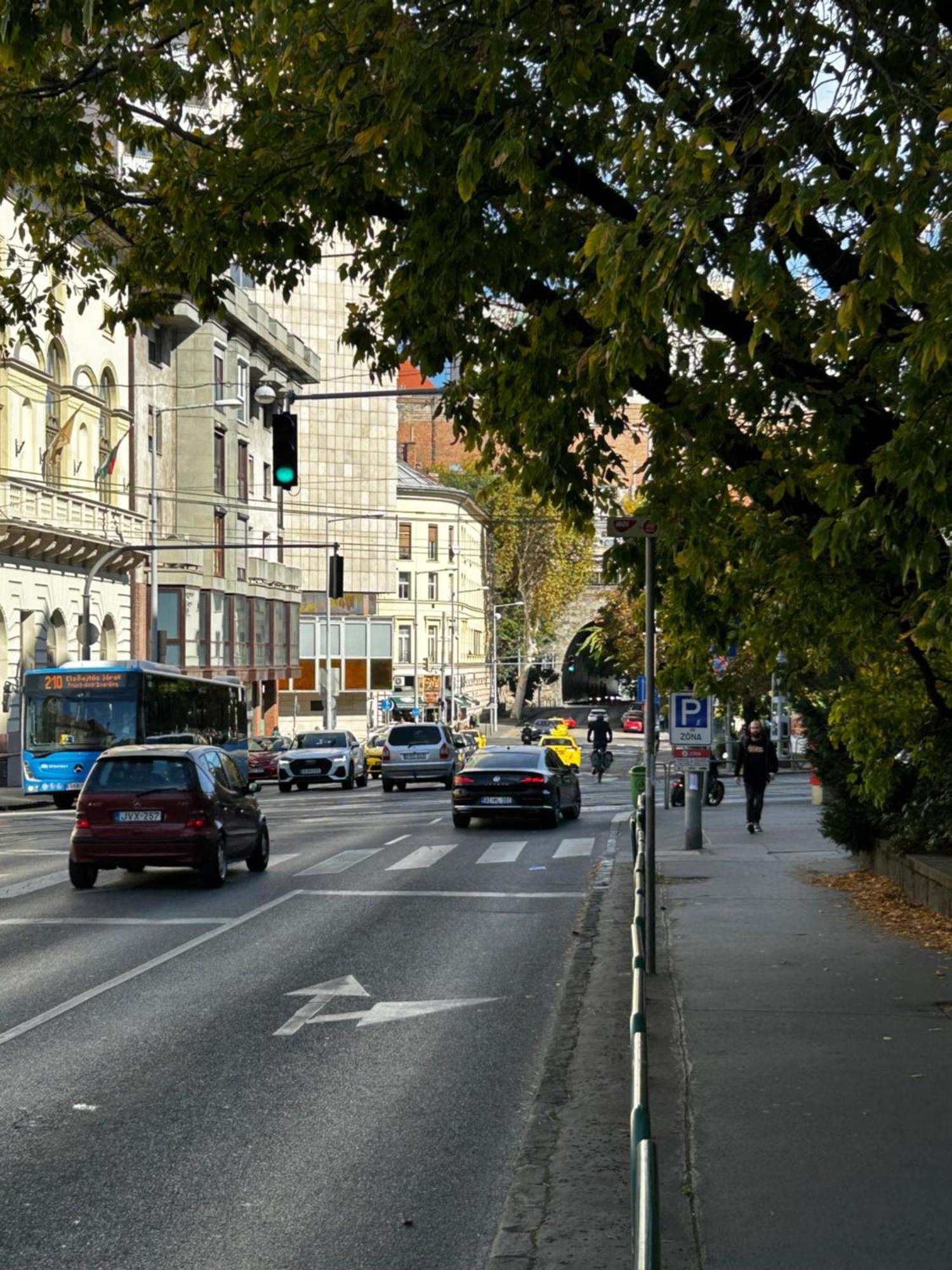 Elegant Escape By Buda Castle For Pleasure Seekers Boedapest Buitenkant foto